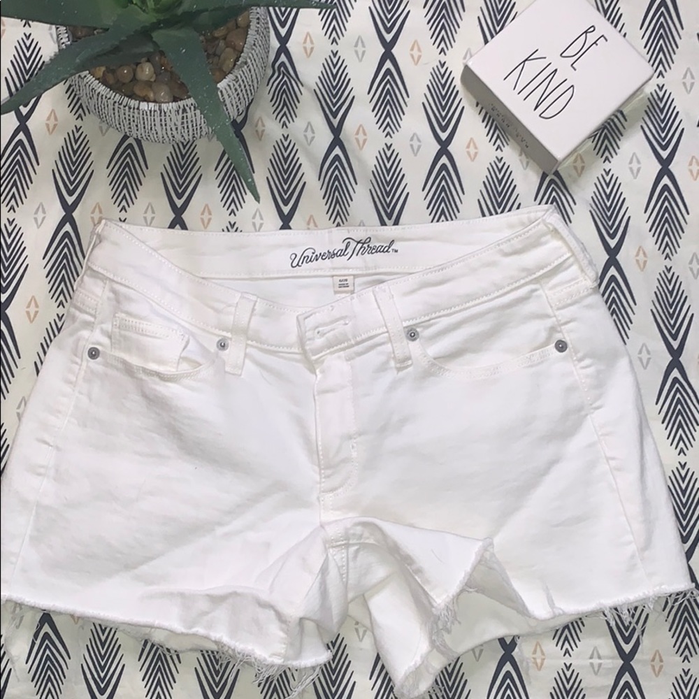 White Short